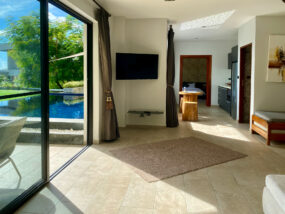 39-Apartment-Living-Room