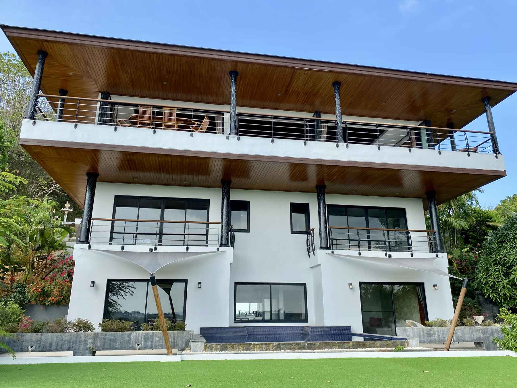 Viewpoint Villas - Treetop Pool Villa and Apartment - (max guests 8)